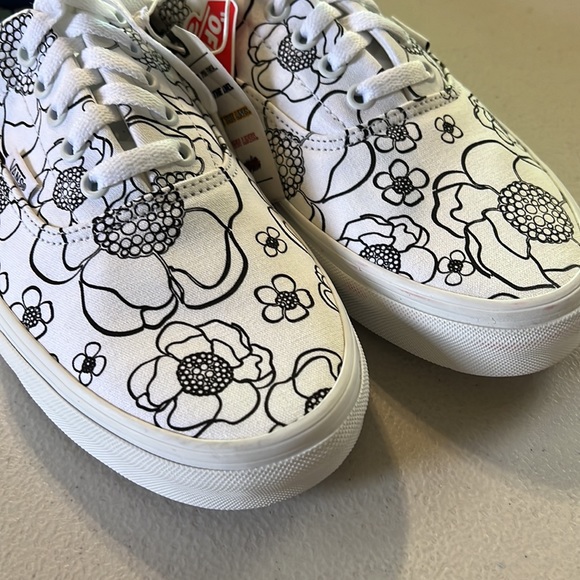 VANS | ERA SHOES TRUE WHITE FLORAL (U-COLOR) - Picture 3 of 8
